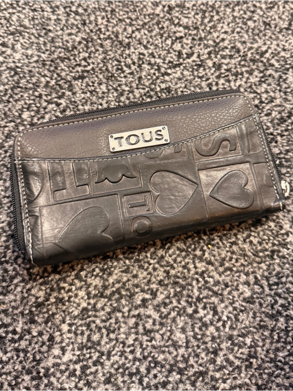 Tous‎ Black Embossed Heart Logo Zip Wallet